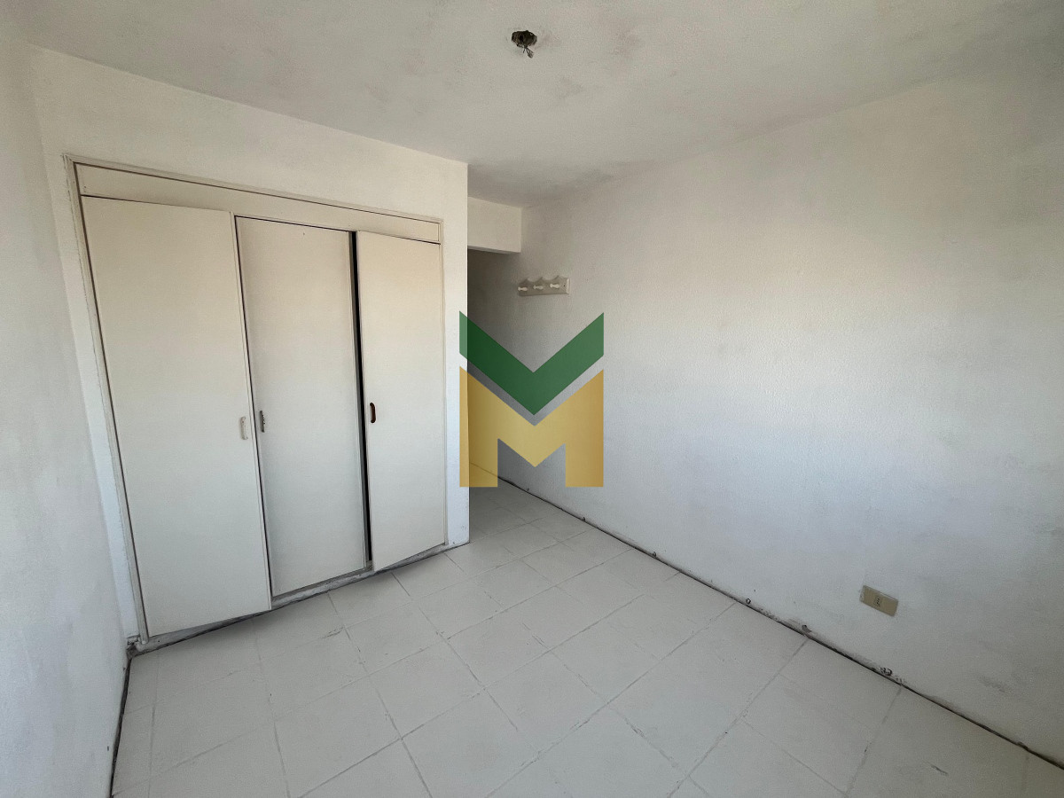 Apartamento ID.5721 - Apartamento en venta - 3 dormitorios Barrio Ipora.