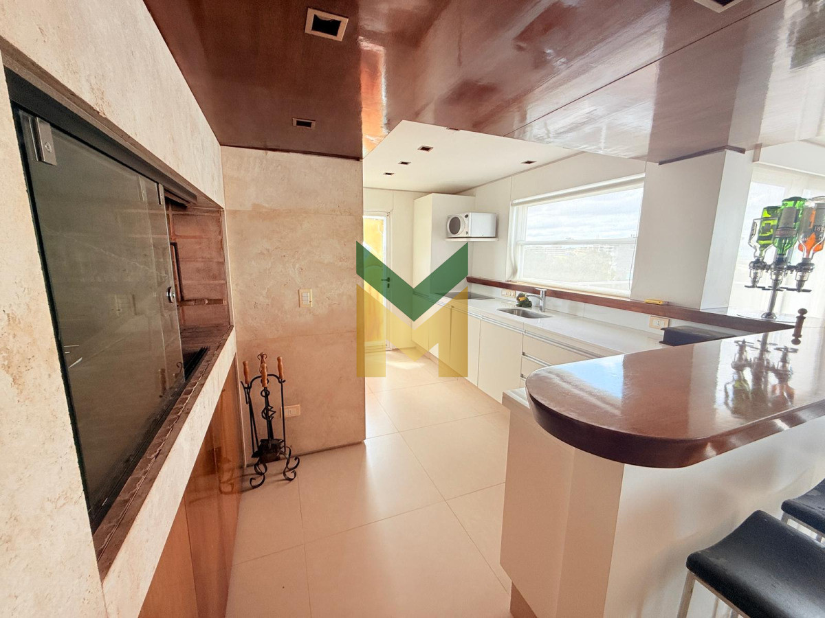 Apartamento ID.6865 - Apartamento en Venta 4 dormitorios Playa Brava