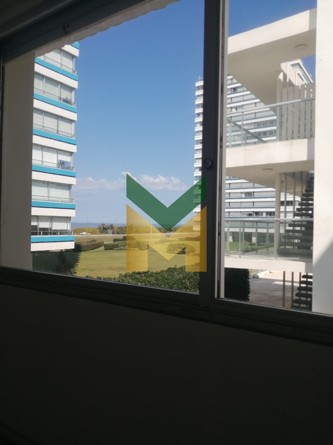 Apartamento ID.1960 - Apartamento en venta , Aidy Grill , Punta del Este 