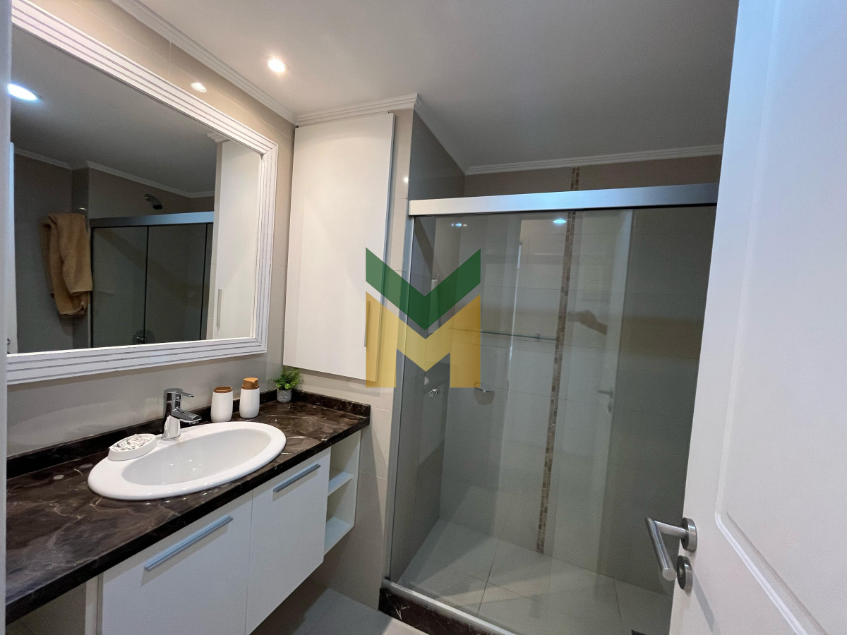 Apartamento ID.6251 - Place Layette - Alquiler anual 2 dormitorios torre de categoría.