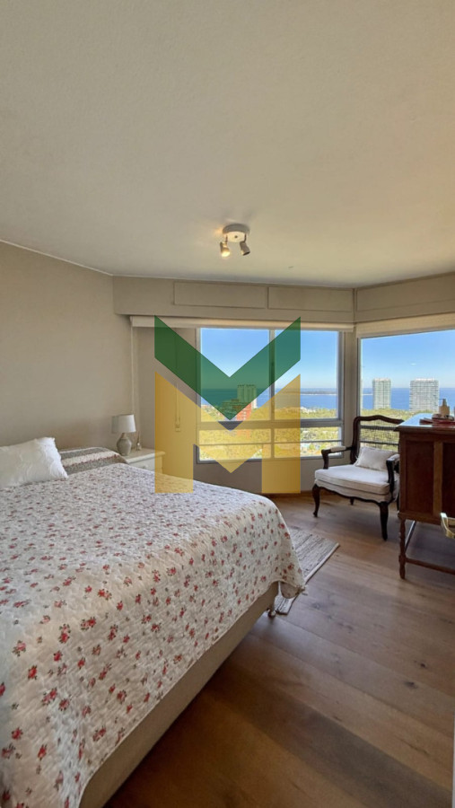 Apartamento ID.7098 - Alquiler temporal 4 dormitorios - Punta Del Este
