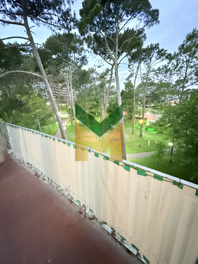 Apartamento ID.2482 - Apartamento en Venta, Playa Mansa, Punta del Este