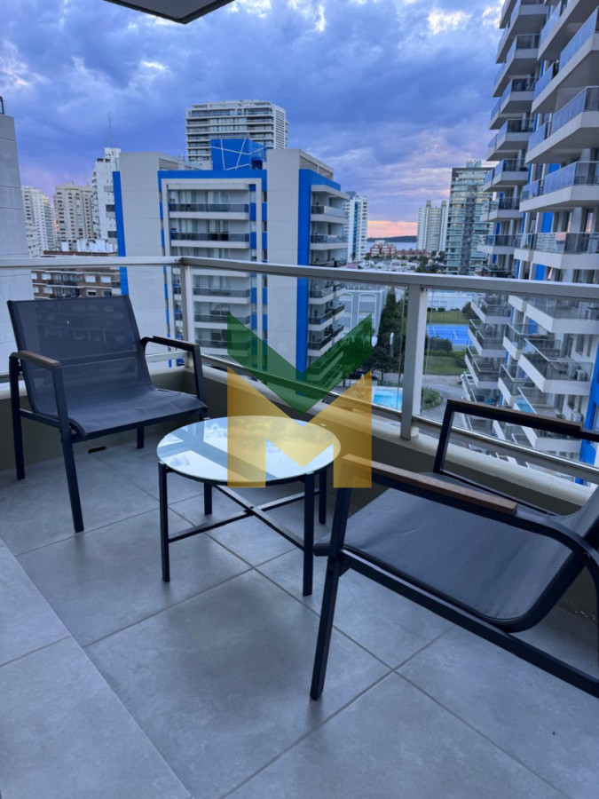 Apartamento ID.7025 - 3 dormitorios Playa Brava - Parrillero Propio
