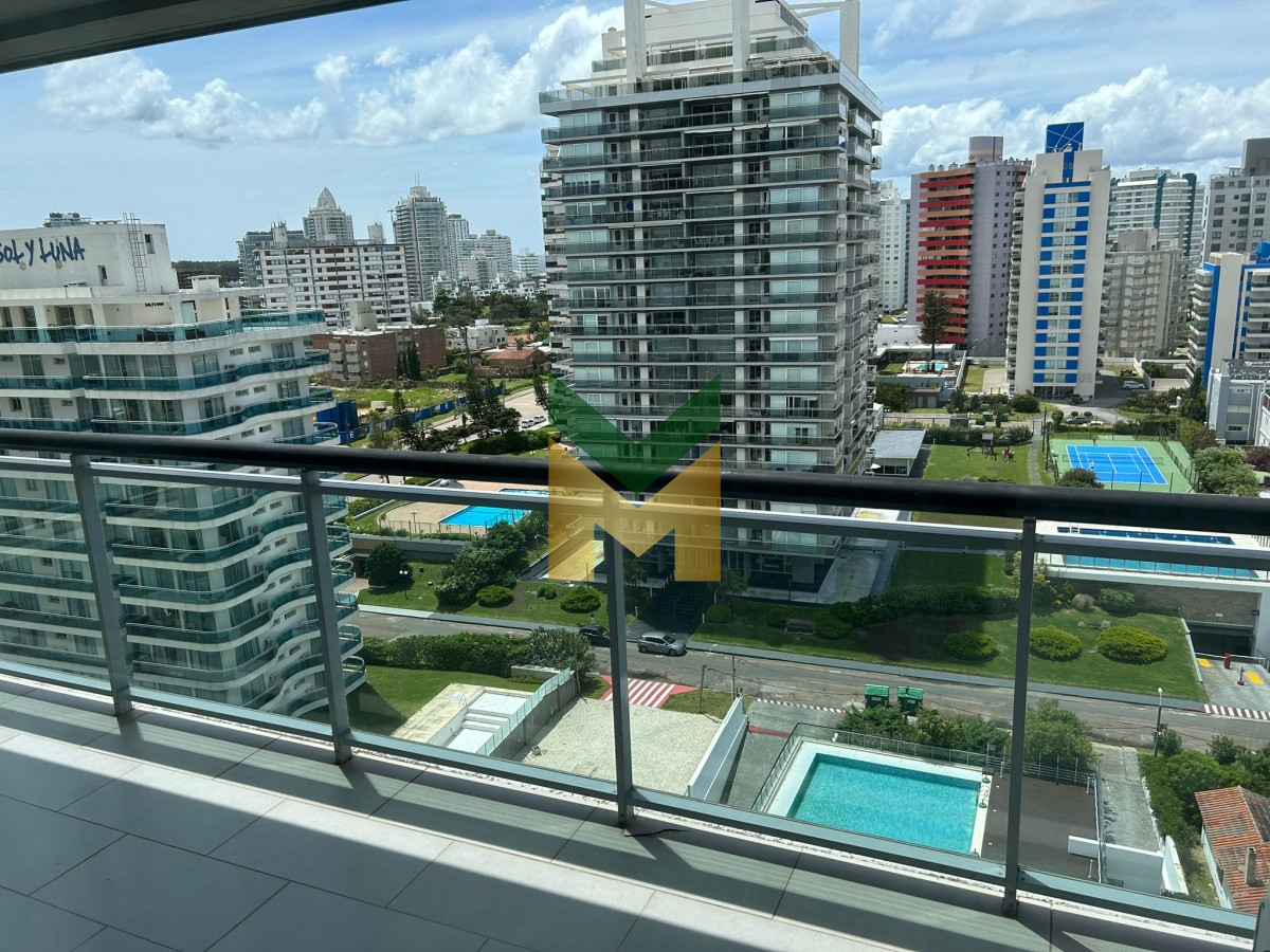 Apartamento ID.4717 - Apartamento en venta y alquiler de 2 dormitorios, Punta Del Este.