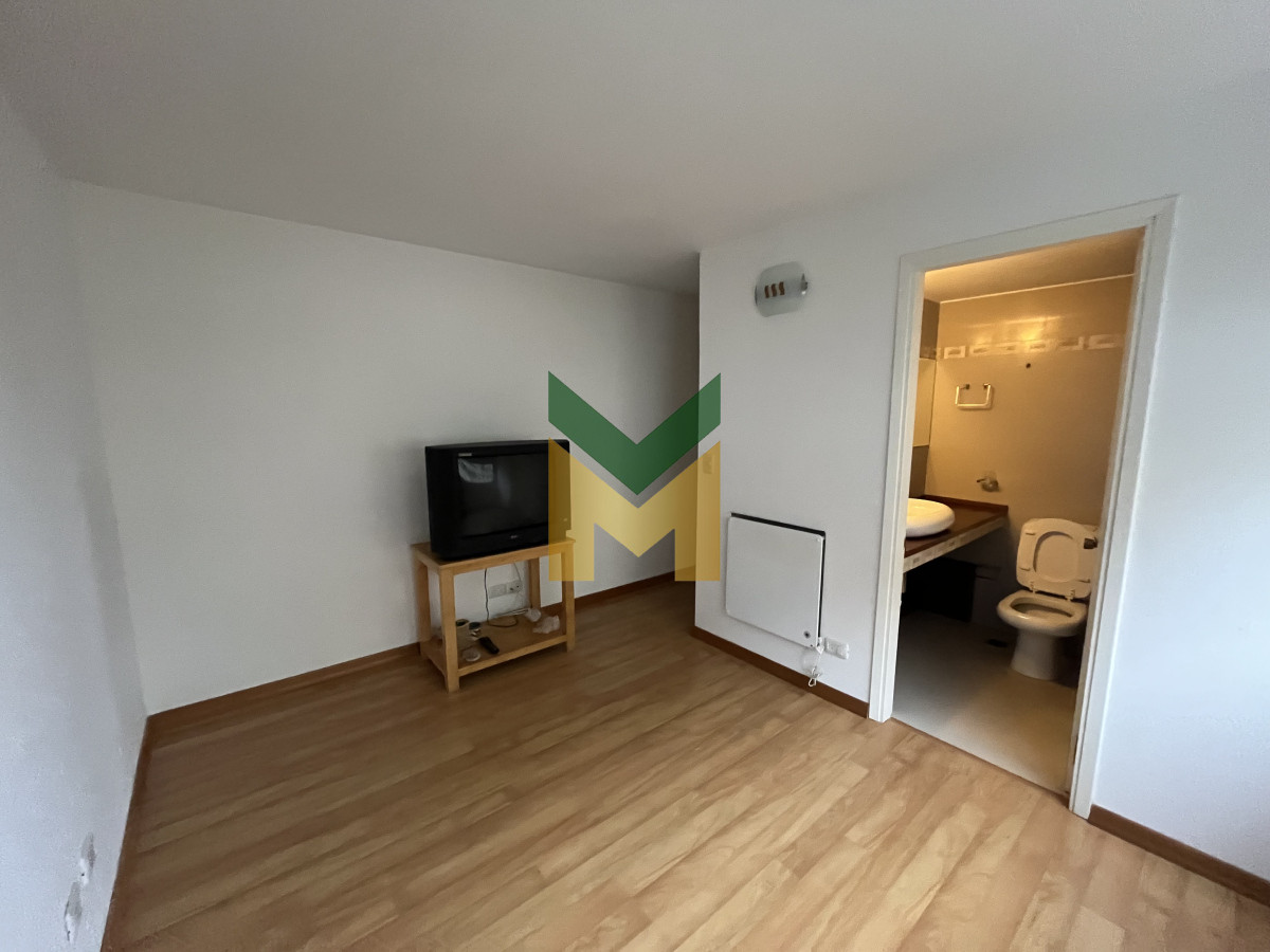 Apartamento ID.3087 - Apartamento en venta, puerto Punta del Este.