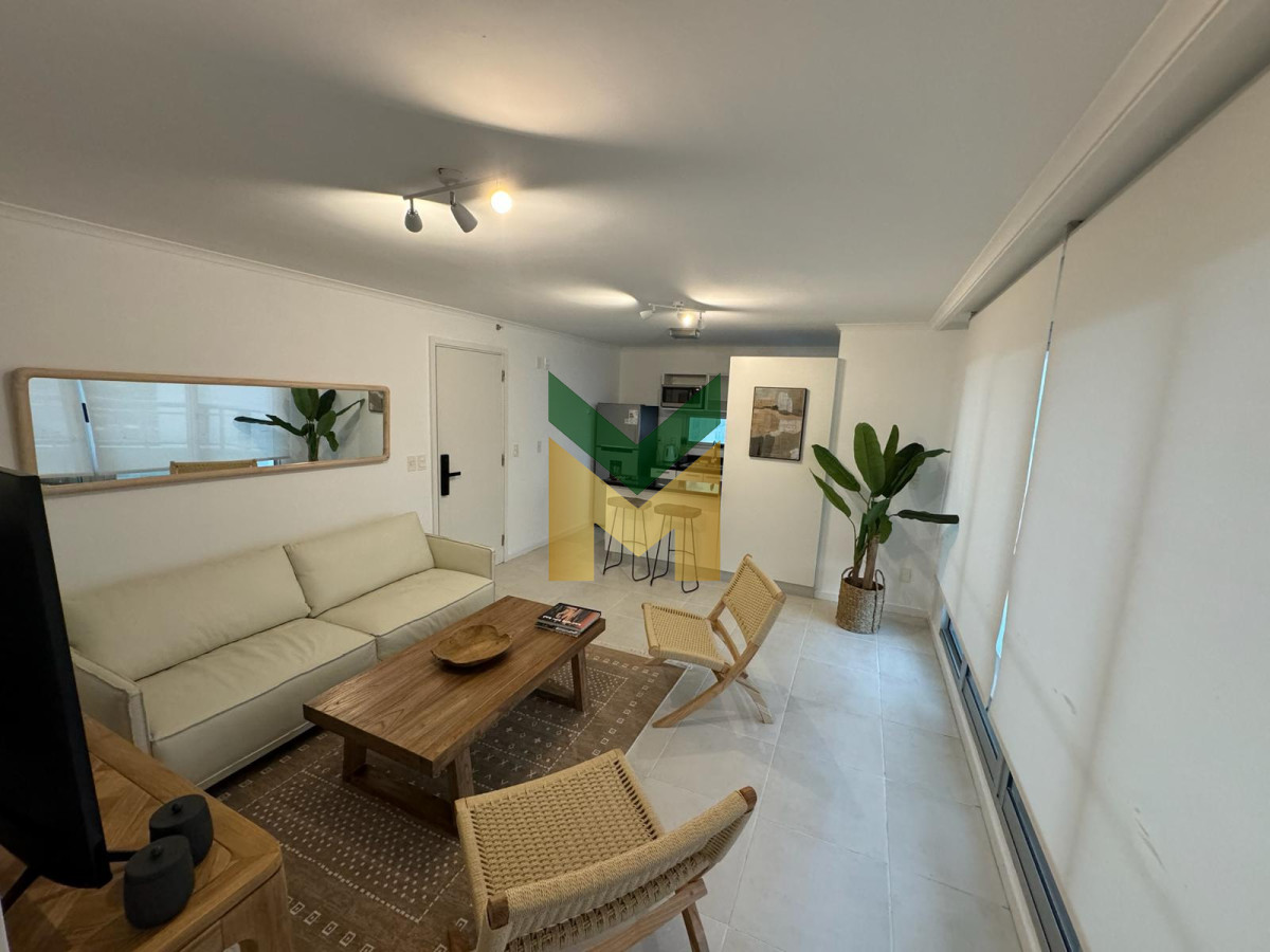 Apartamento ID.5676 - Alquiler temporal - Ocean Drive Full Amenities. 1 Dormitorio y medio