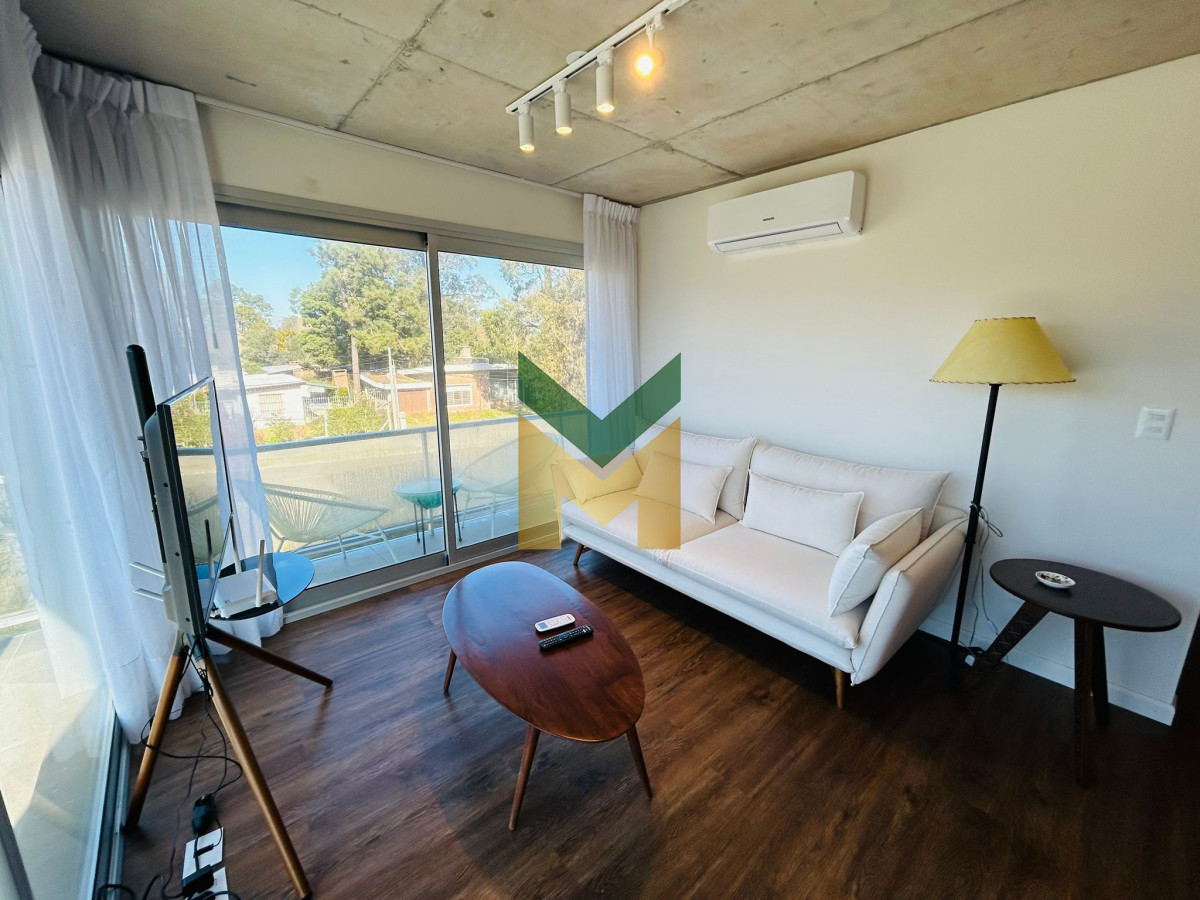 Apartamento ID.4515 - Apartamento en venta 2 Dormitorios , Playa Mansa, Punta del este 