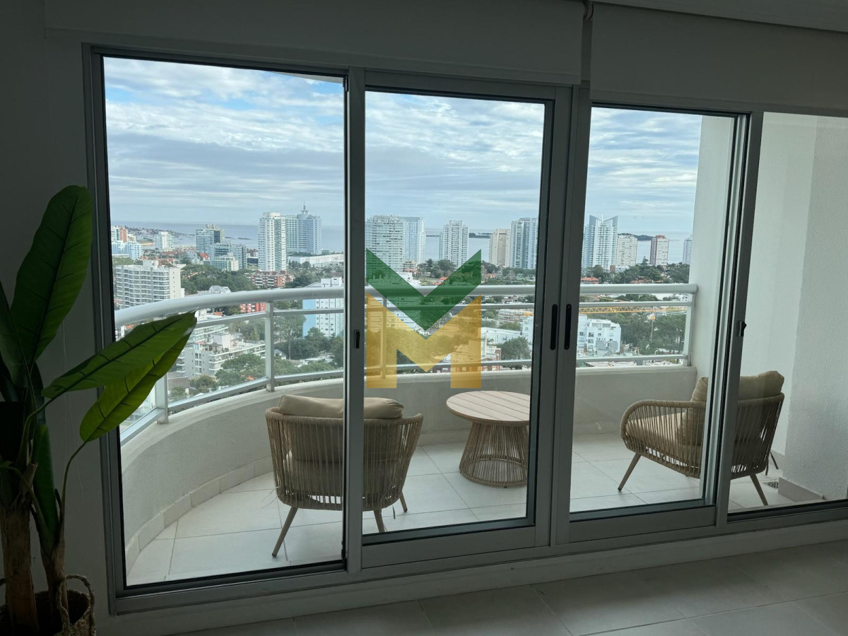 Apartamento ID.5676 - Alquiler temporal - Ocean Drive Full Amenities. 1 Dormitorio y medio