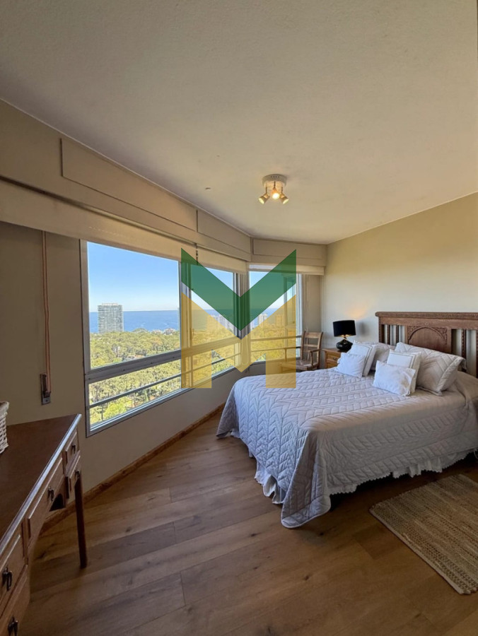 Apartamento ID.7098 - Alquiler temporal 4 dormitorios - Punta Del Este