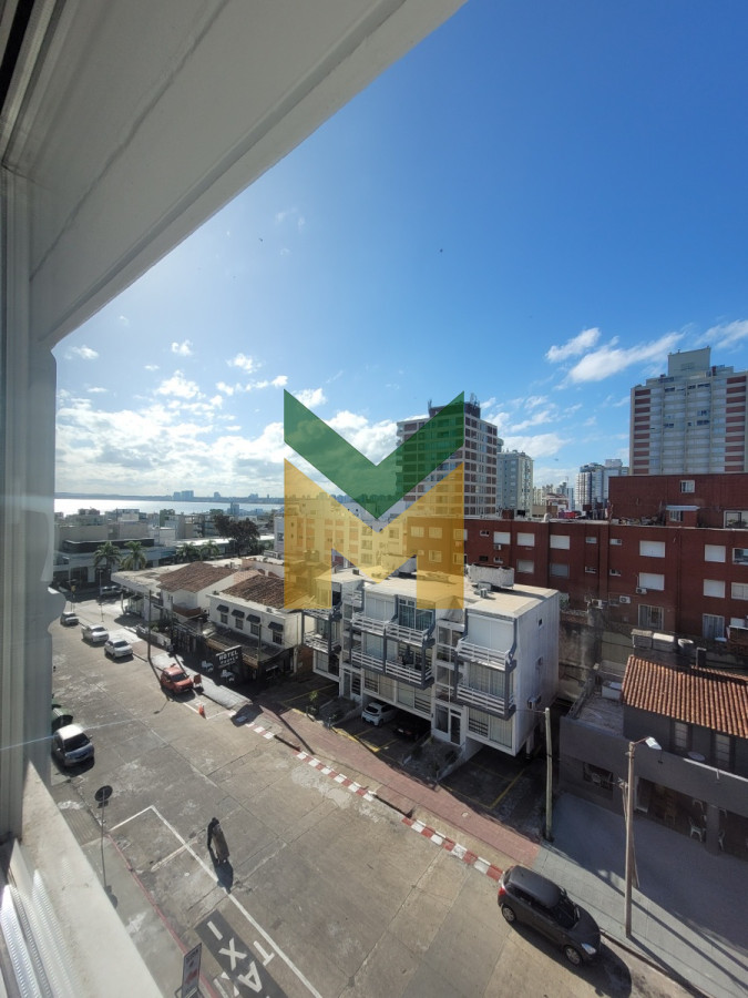Apartamento ID.4238 - Alquiler anual apartamento en  Punta del Este 