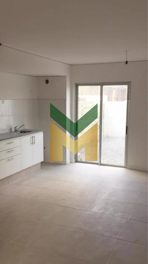 Apartamento ID.5887 - Oportunidad de inversión en Maldonado - 2 dormitorios con patio a estrenar.