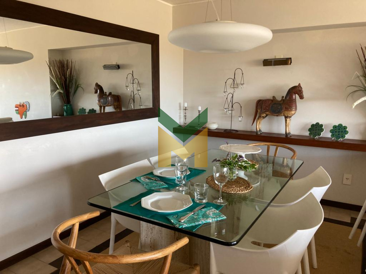 Apartamento ID.4930 - Venta Primera Linea Brava - 3 dormitorios Frente al mar.