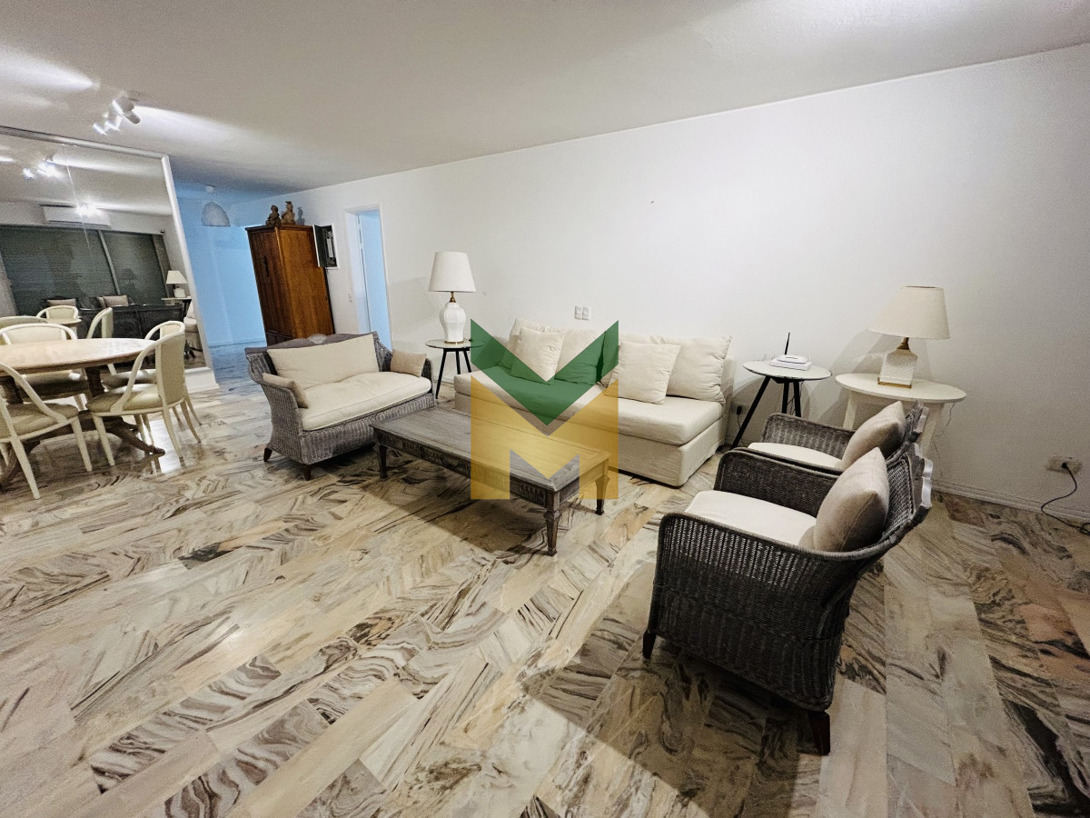 Apartamento ID.4396 - Apartamento en Venta Y alquiler Anual, zona Puerto, Punta del Este