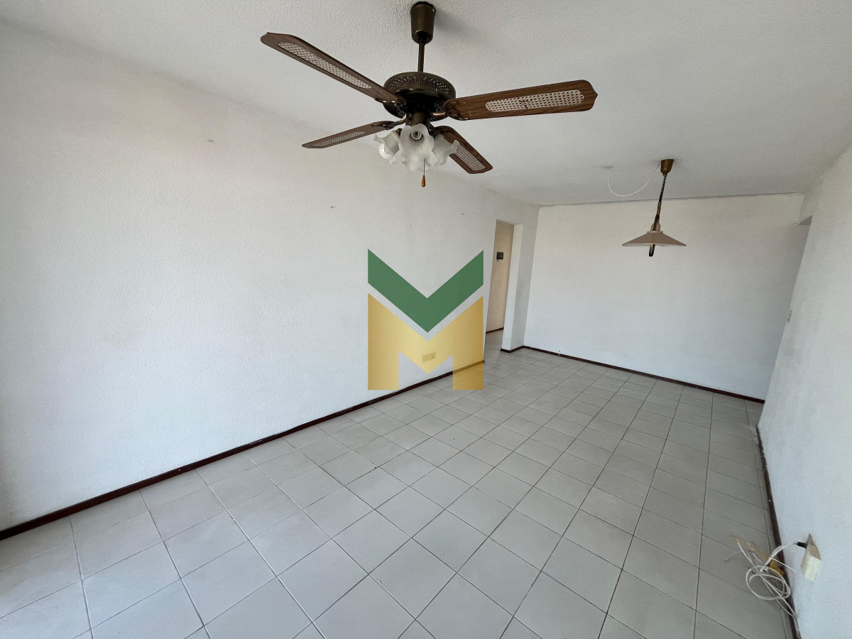 Apartamento ID.5721 - Apartamento en venta - 3 dormitorios Barrio Ipora.