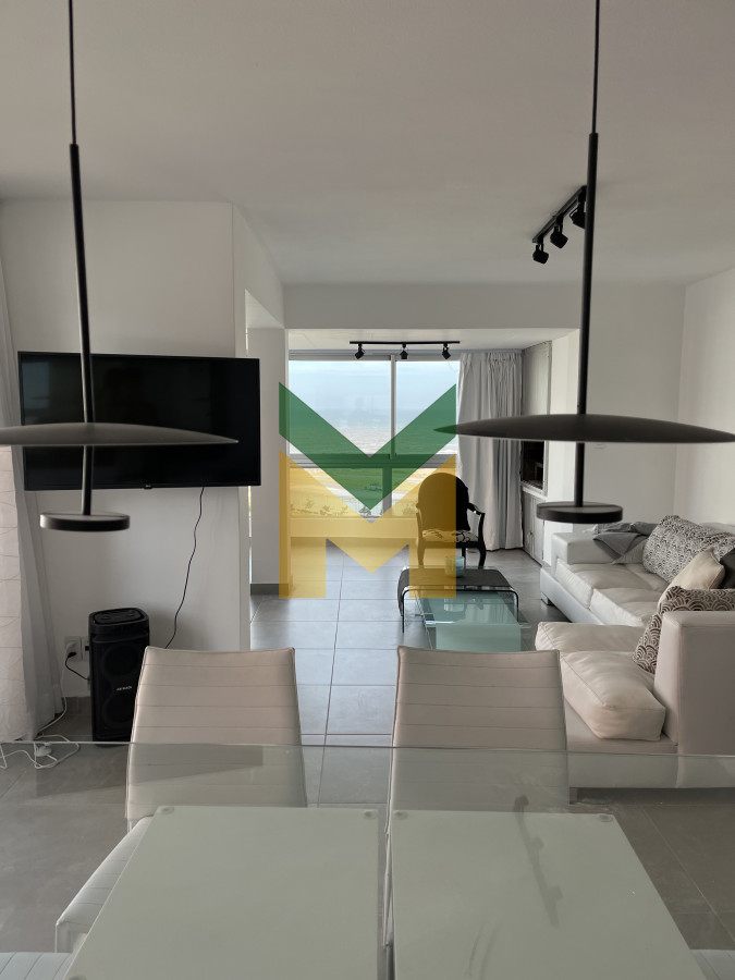 Apartamento ID.7025 - 3 dormitorios Playa Brava - Parrillero Propio