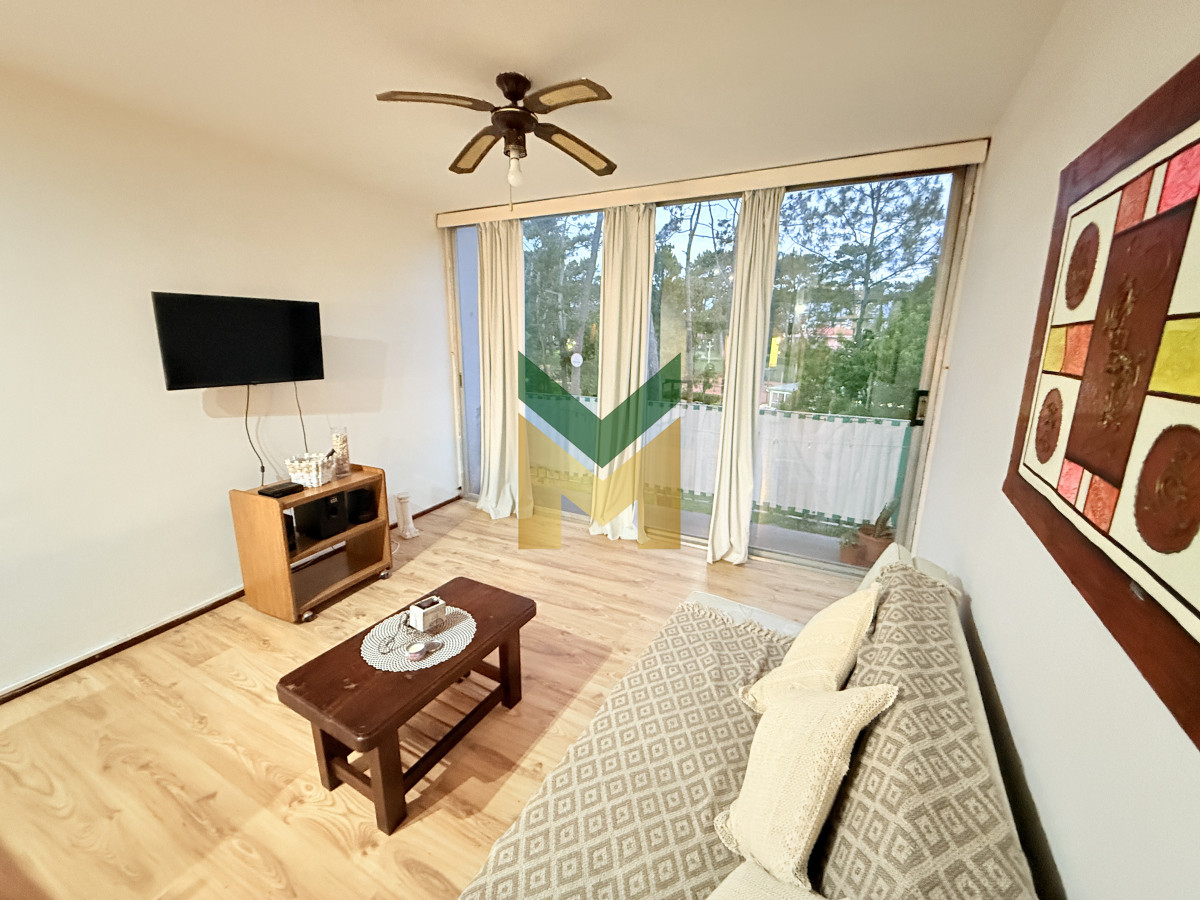Apartamento ID.2482 - Apartamento en Venta, Playa Mansa, Punta del Este