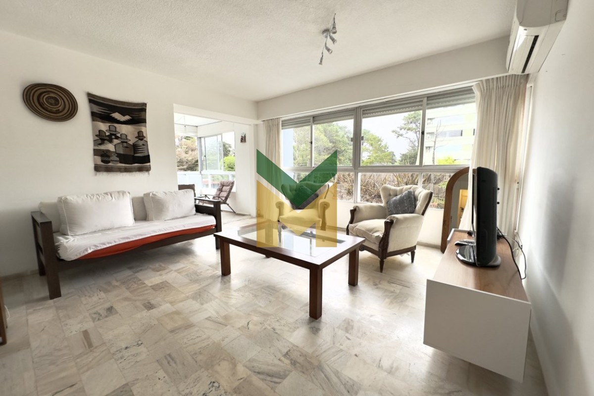 Apartamento ID.6724 - Apartamento en venta y alquiler anual - 3 dormitorios Punta Del Este 