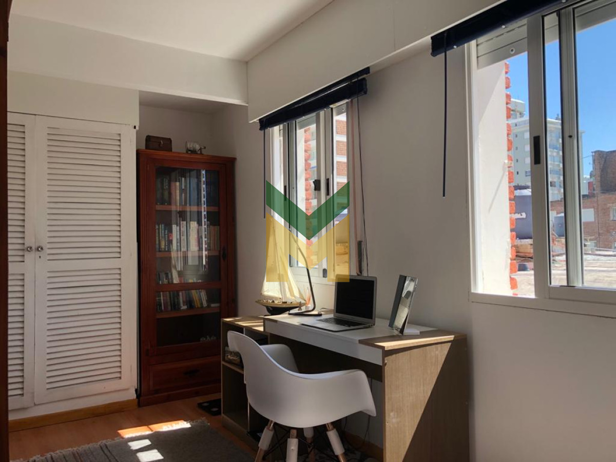 Apartamento ID.1383 - Hermoso  apartemnto en venta , Punta el este , Gorlero al 811