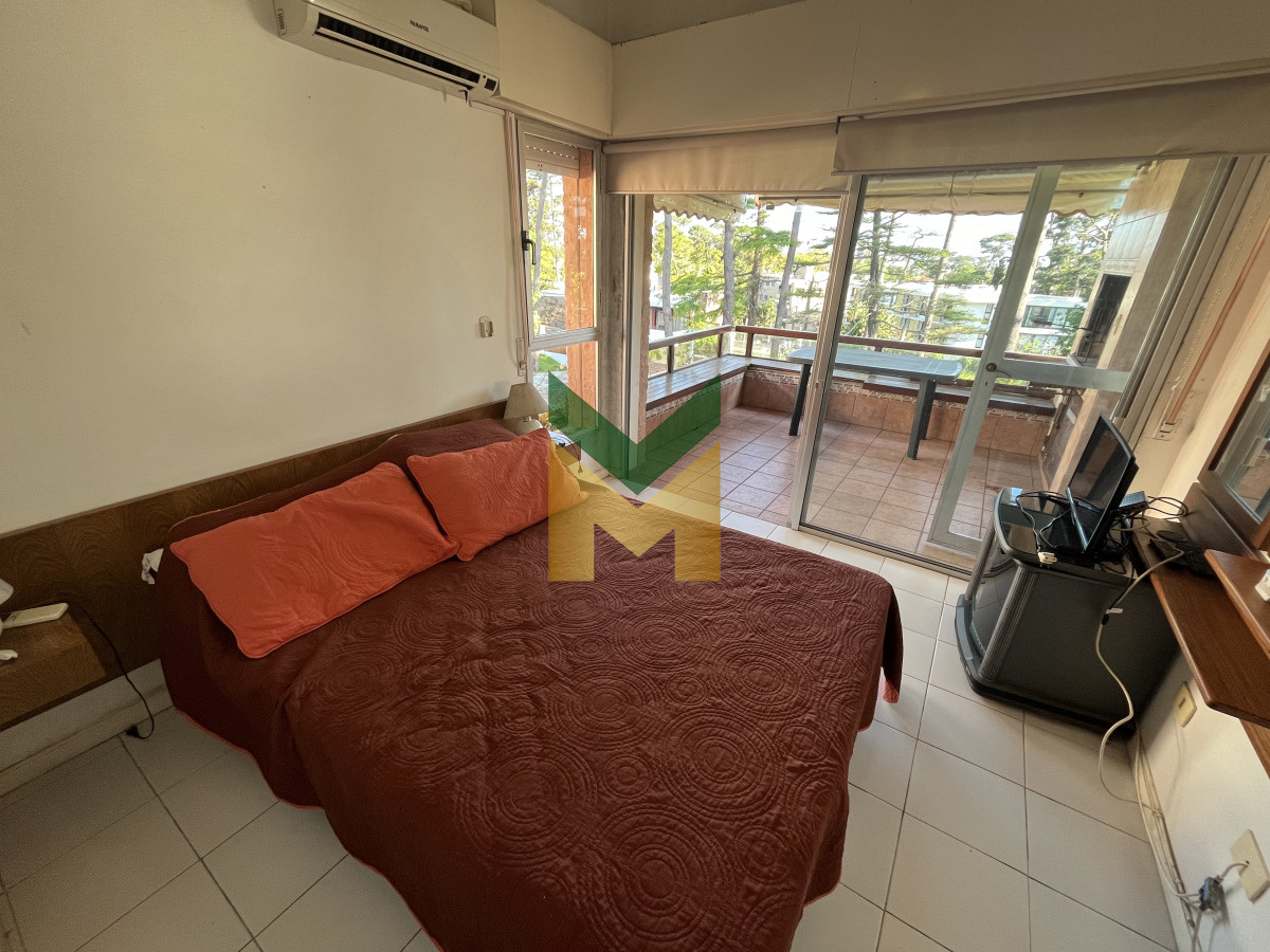 Apartamento ID.5890 - Apartamento en venta o alquiler temporario - 3 dormitorios Playa Mansa.