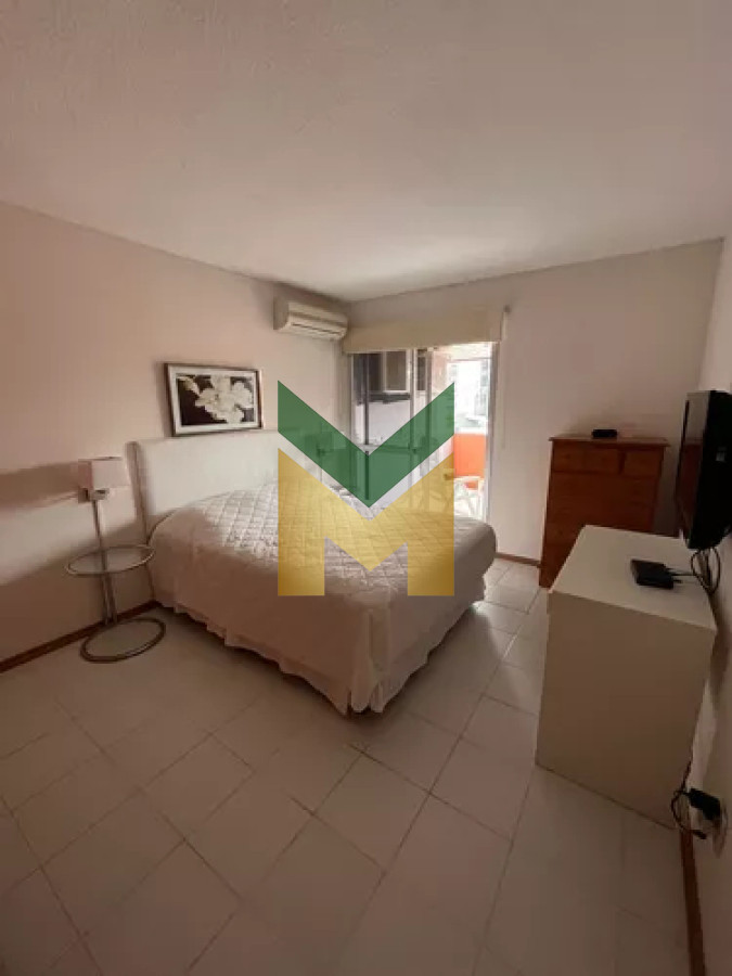 Apartamento ID.6109 - Alquiler de temporada - 2 dormitorios Playa Brava con parrillero a gas.