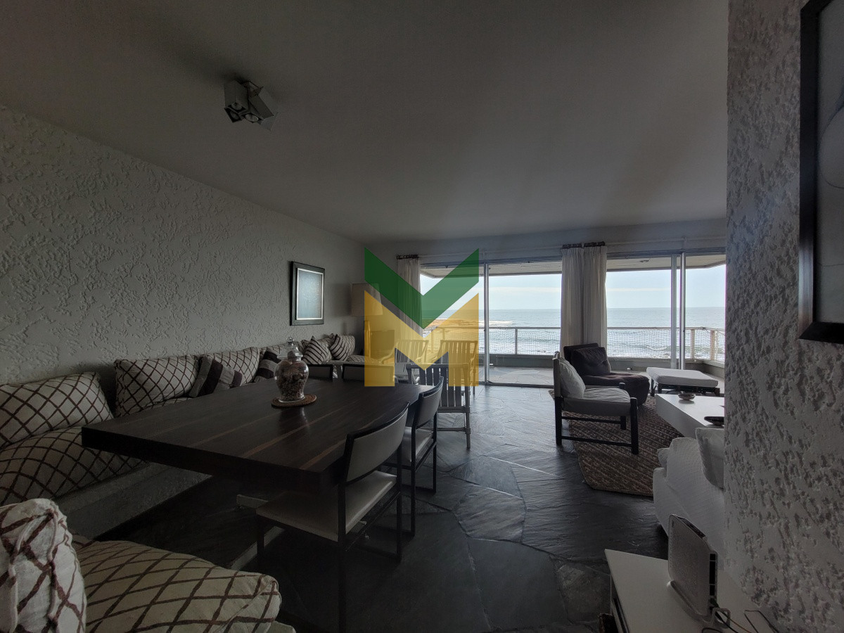 Apartamento ID.4240 - Alquiler anual apartamento en Punta del Este 