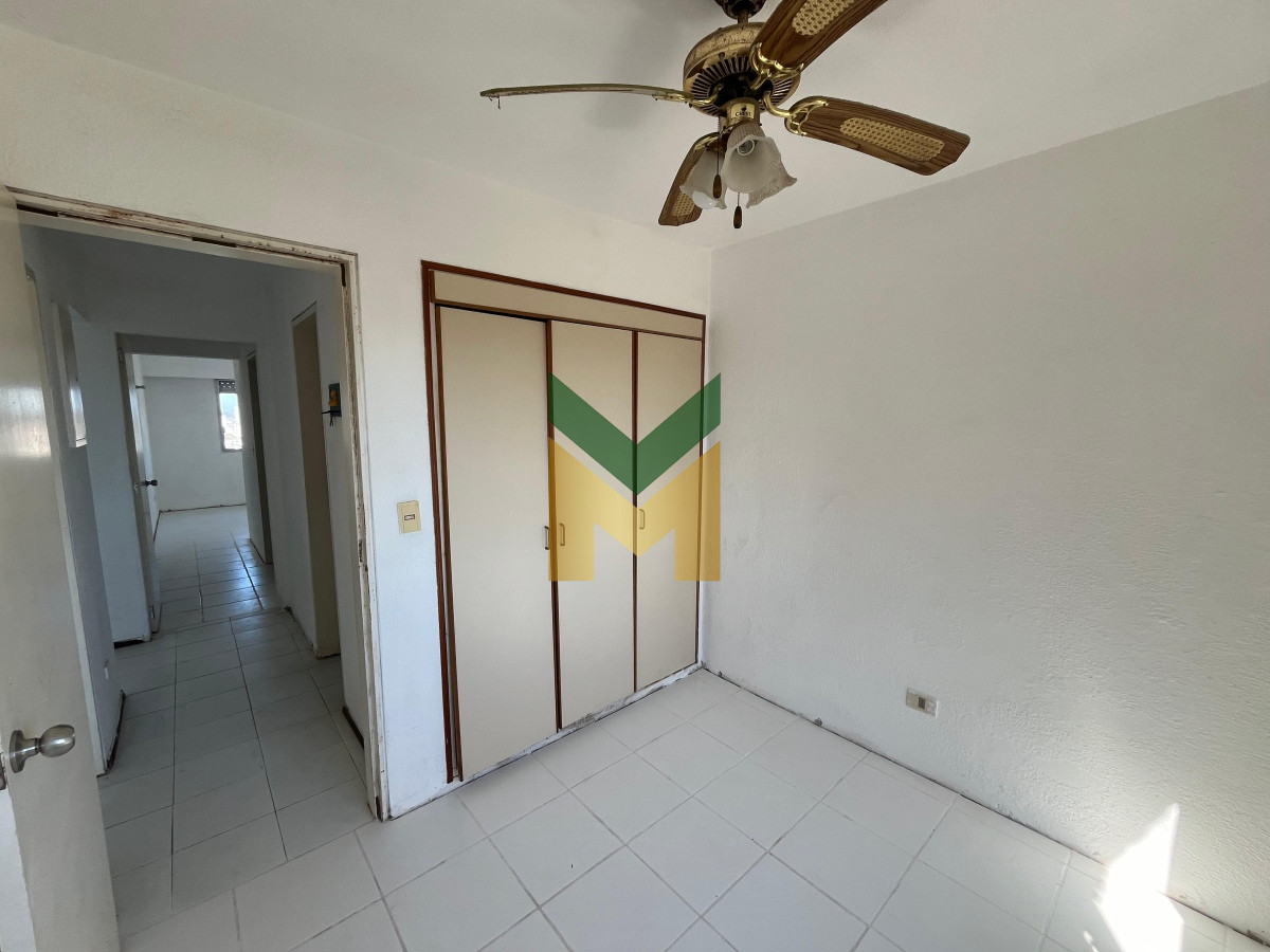 Apartamento ID.5721 - Apartamento en venta - 3 dormitorios Barrio Ipora.