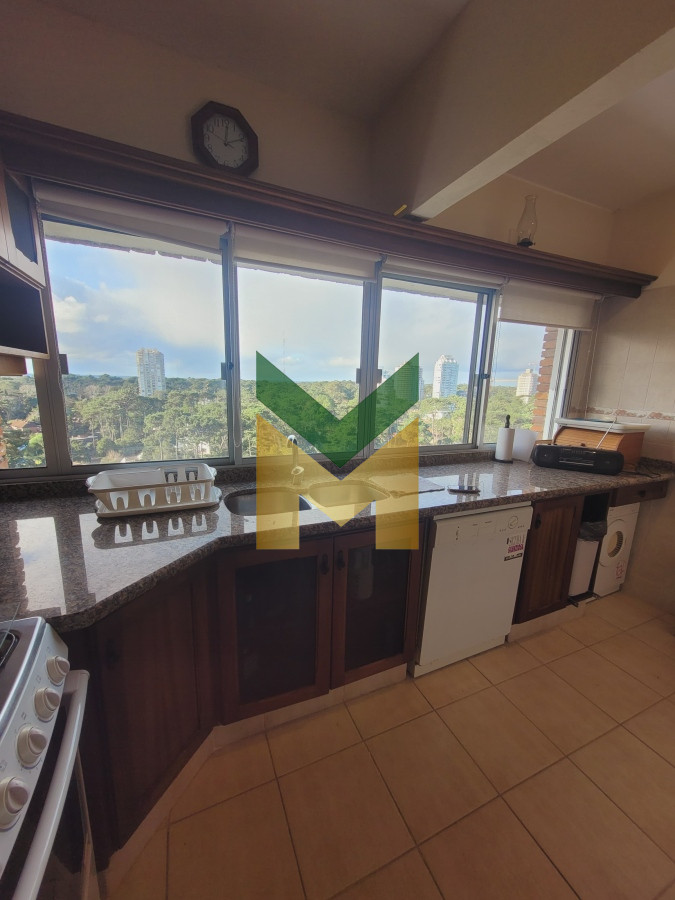 Apartamento ID.5490 - Apartamento En Venta 3 dormitorios a 400 metros del mar!! 