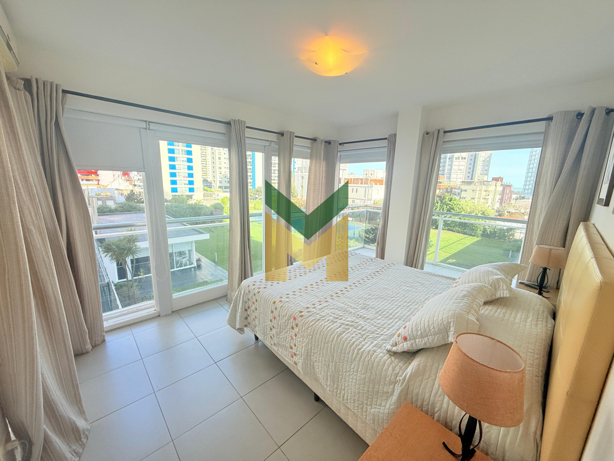 Apartamento ID.6831 - Apartamento en venta - 3 dormitorios Playa Brava