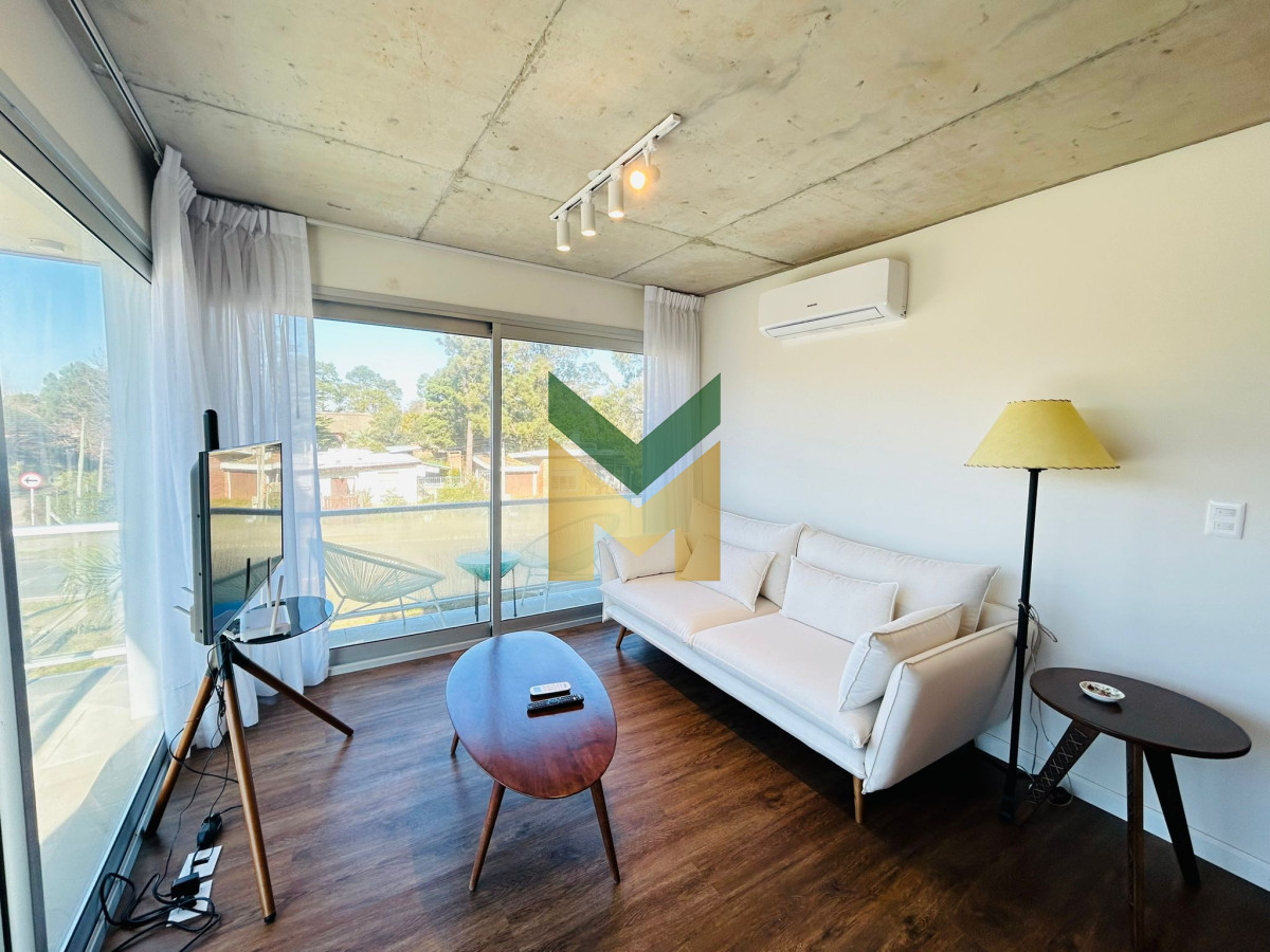 Apartamento ID.4515 - Apartamento en venta 2 Dormitorios , Playa Mansa, Punta del este 