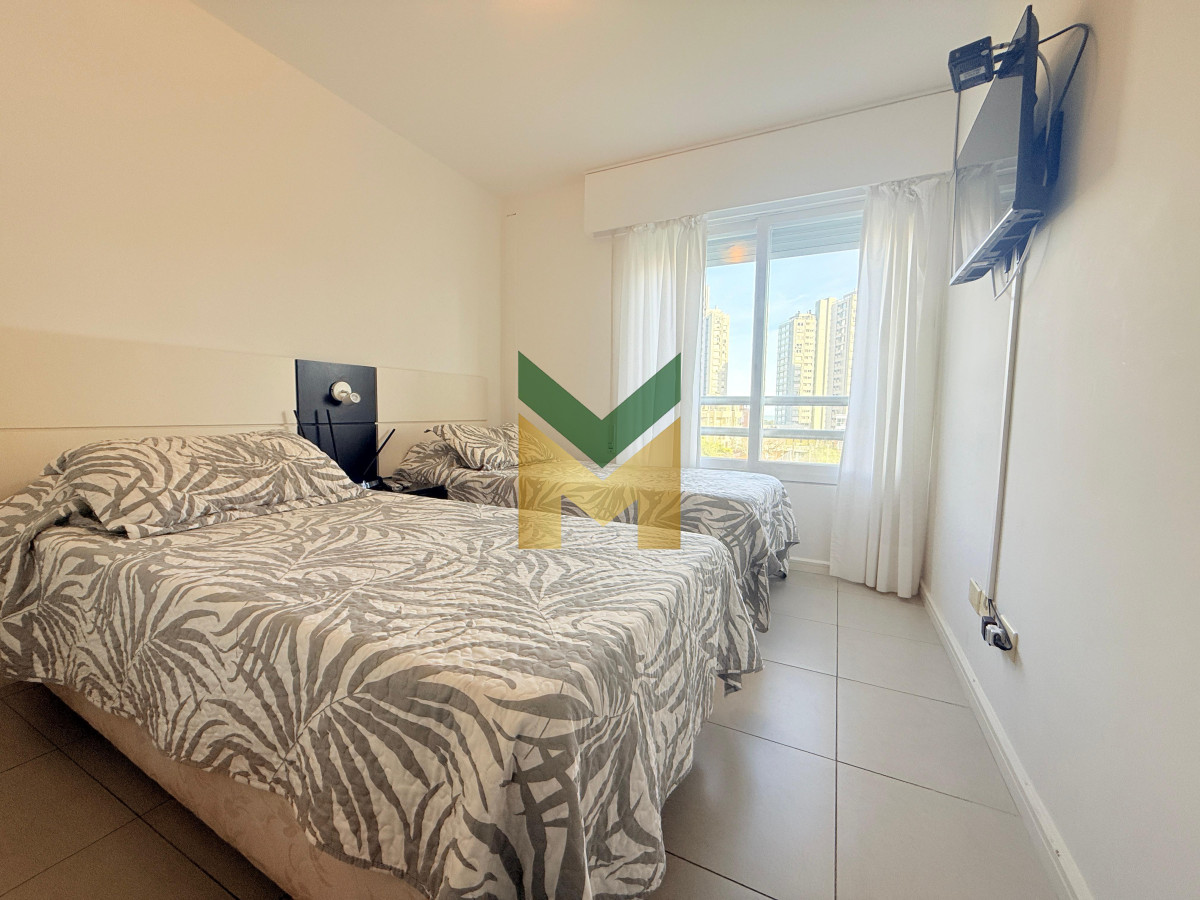 Apartamento ID.6831 - Apartamento en venta - 3 dormitorios Playa Brava