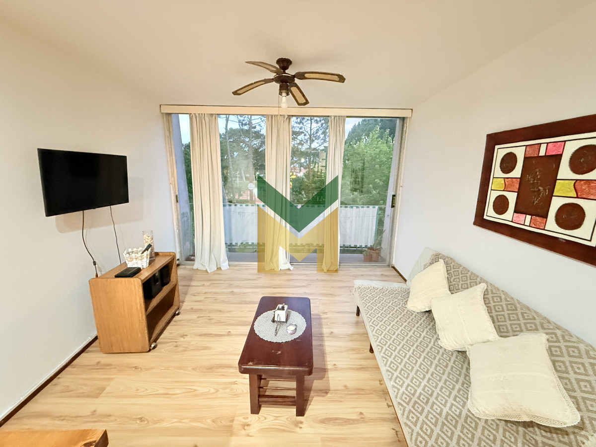 Apartamento ID.2482 - Apartamento en Venta, Playa Mansa, Punta del Este