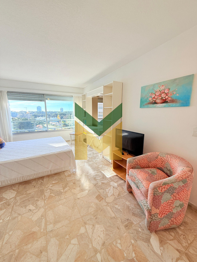 Apartamento ID.6479 - Apartamento en venta - 2 dormitorios y medio Playa Mansa