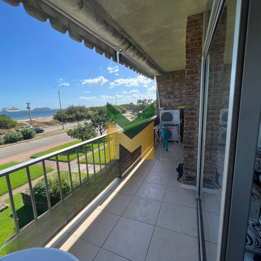 Apartamento ID.6006 - 2 dormitorios frente al mar - Playa Mansa.