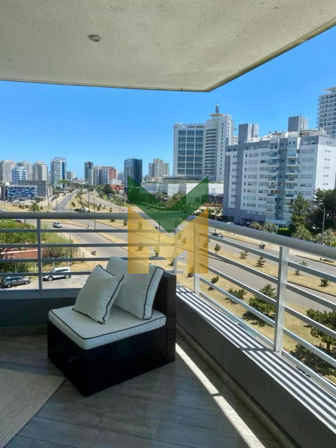 Apartamento ID.5671 - Apartamento en venta de 2 dormitorios, Torre de categoría.