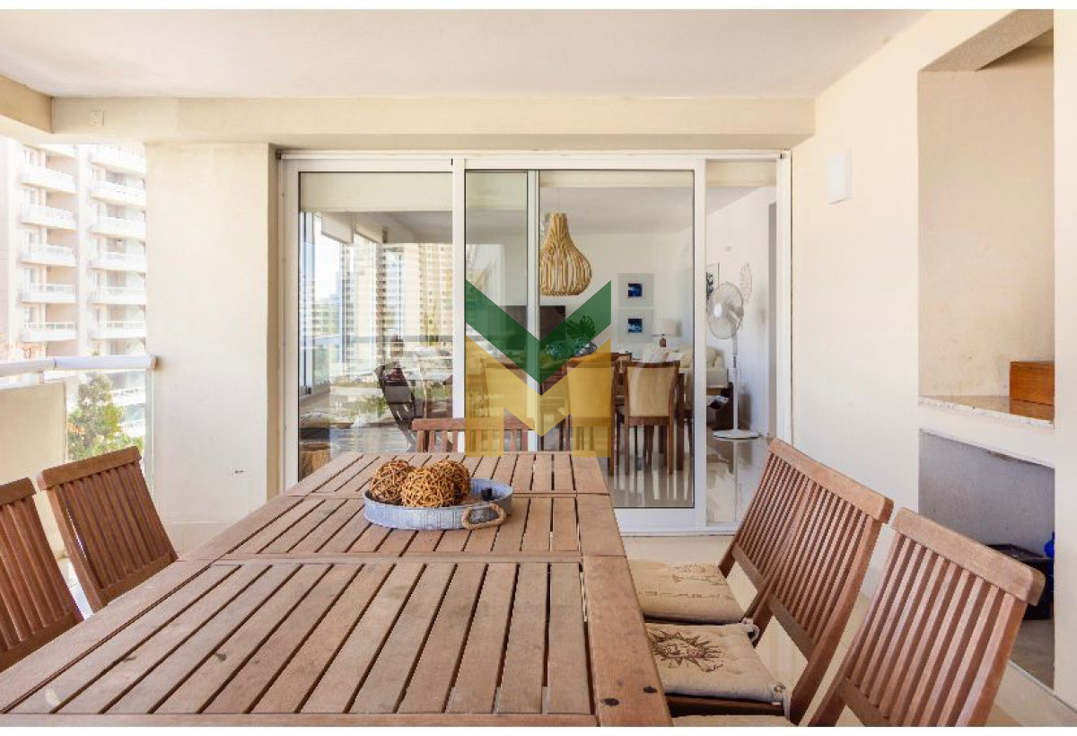 Apartamento ID.5508 - Alquiler De Temporada Punta Del Este, Playa Brava.