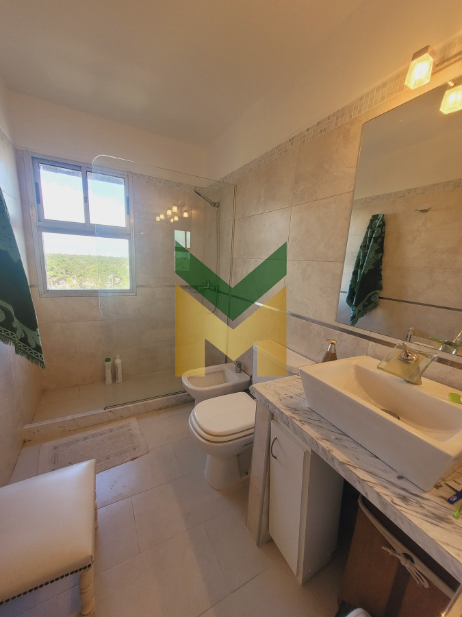 Apartamento ID.5490 - Apartamento En Venta 3 dormitorios a 400 metros del mar!! 