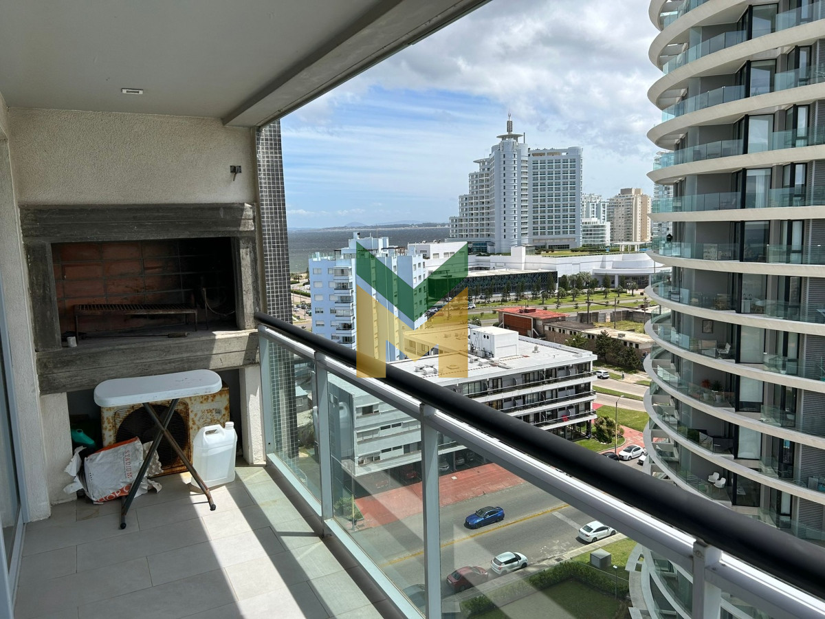 Apartamento ID.4717 - Apartamento en venta y alquiler de 2 dormitorios, Punta Del Este.