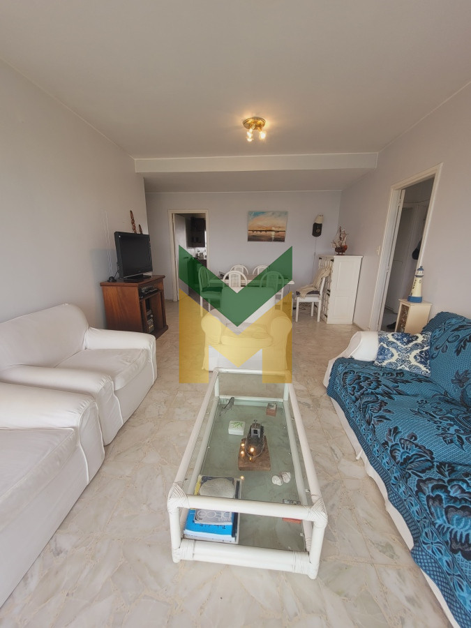 Apartamento ID.5490 - Apartamento En Venta 3 dormitorios a 400 metros del mar!! 