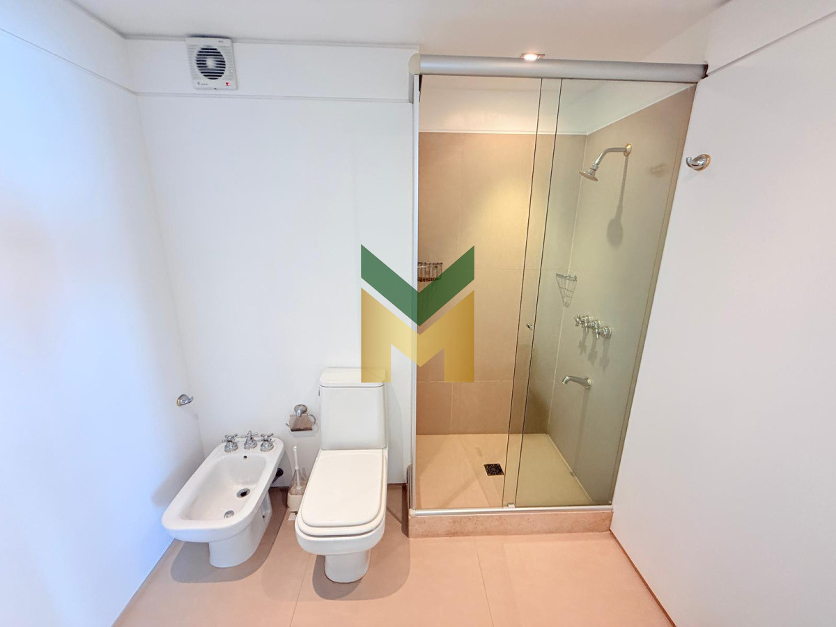 Apartamento ID.6865 - Apartamento en Venta 4 dormitorios Playa Brava