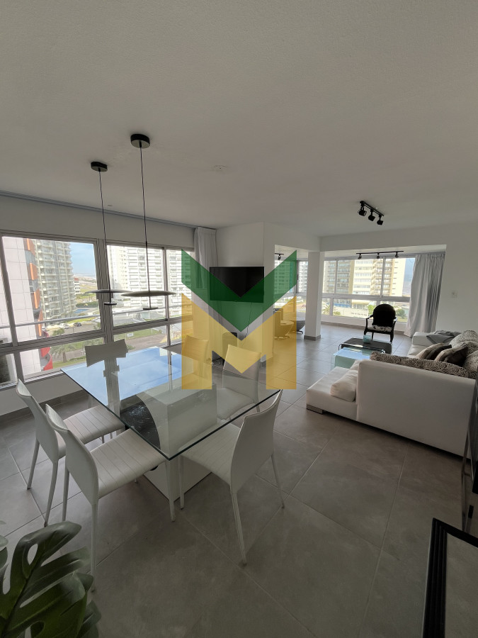 Apartamento ID.7025 - 3 dormitorios Playa Brava - Parrillero Propio
