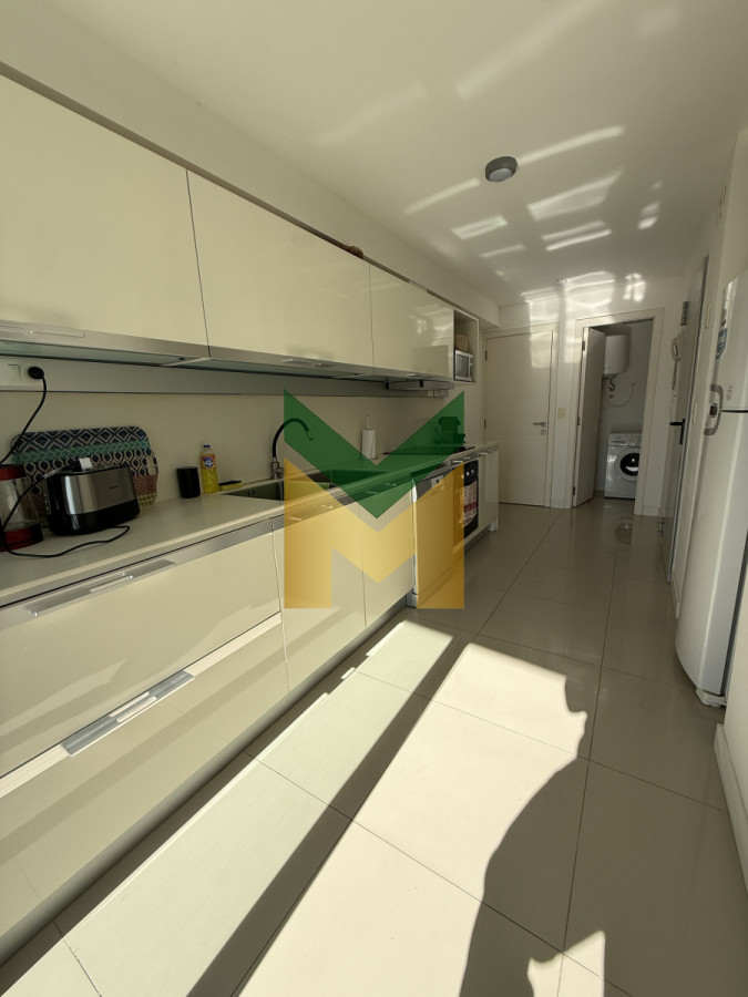 Apartamento ID.6498 - Apartamento en Venta Playa Mansa 