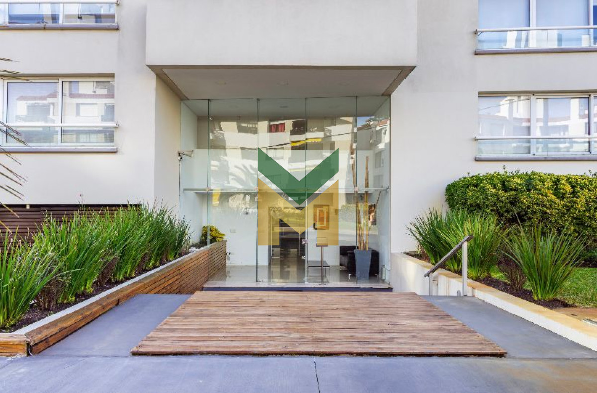 Apartamento ID.5508 - Alquiler De Temporada Punta Del Este, Playa Brava.