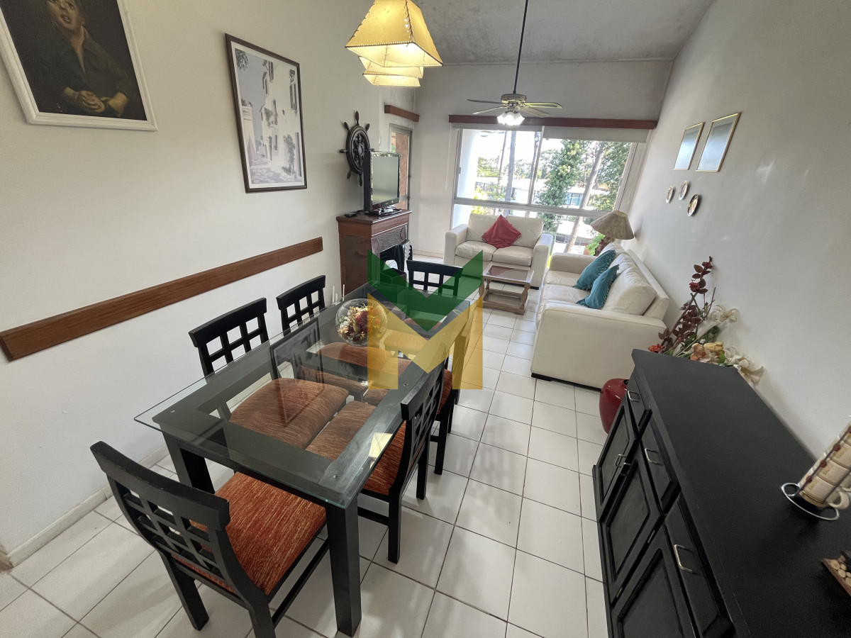 Apartamento ID.5890 - Apartamento en venta o alquiler temporario - 3 dormitorios Playa Mansa.