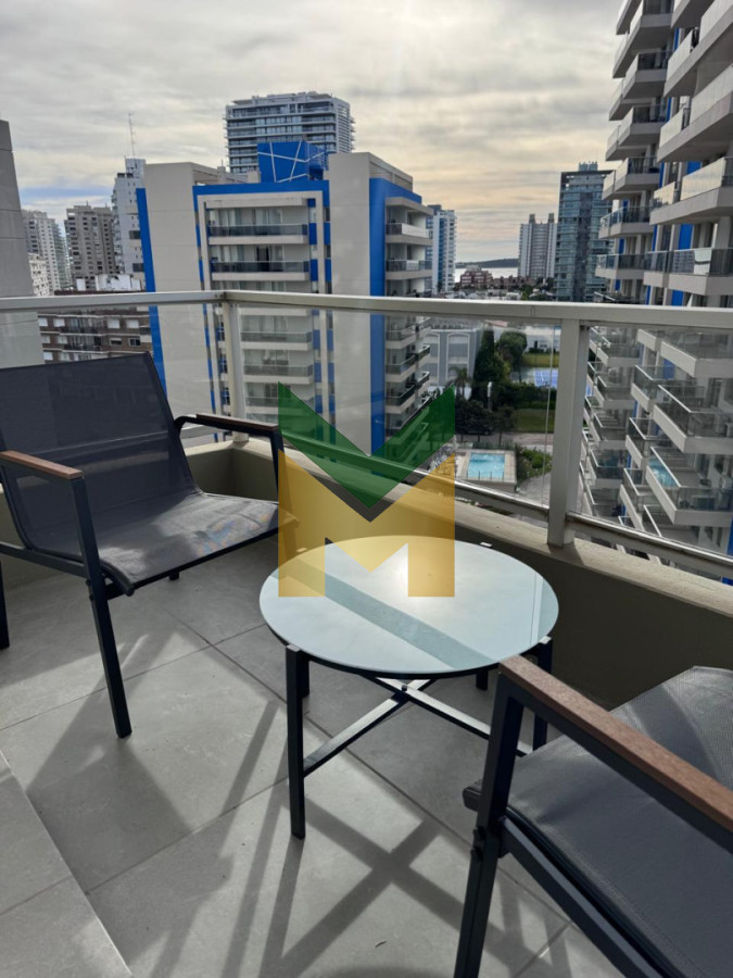 Apartamento ID.7025 - 3 dormitorios Playa Brava - Parrillero Propio