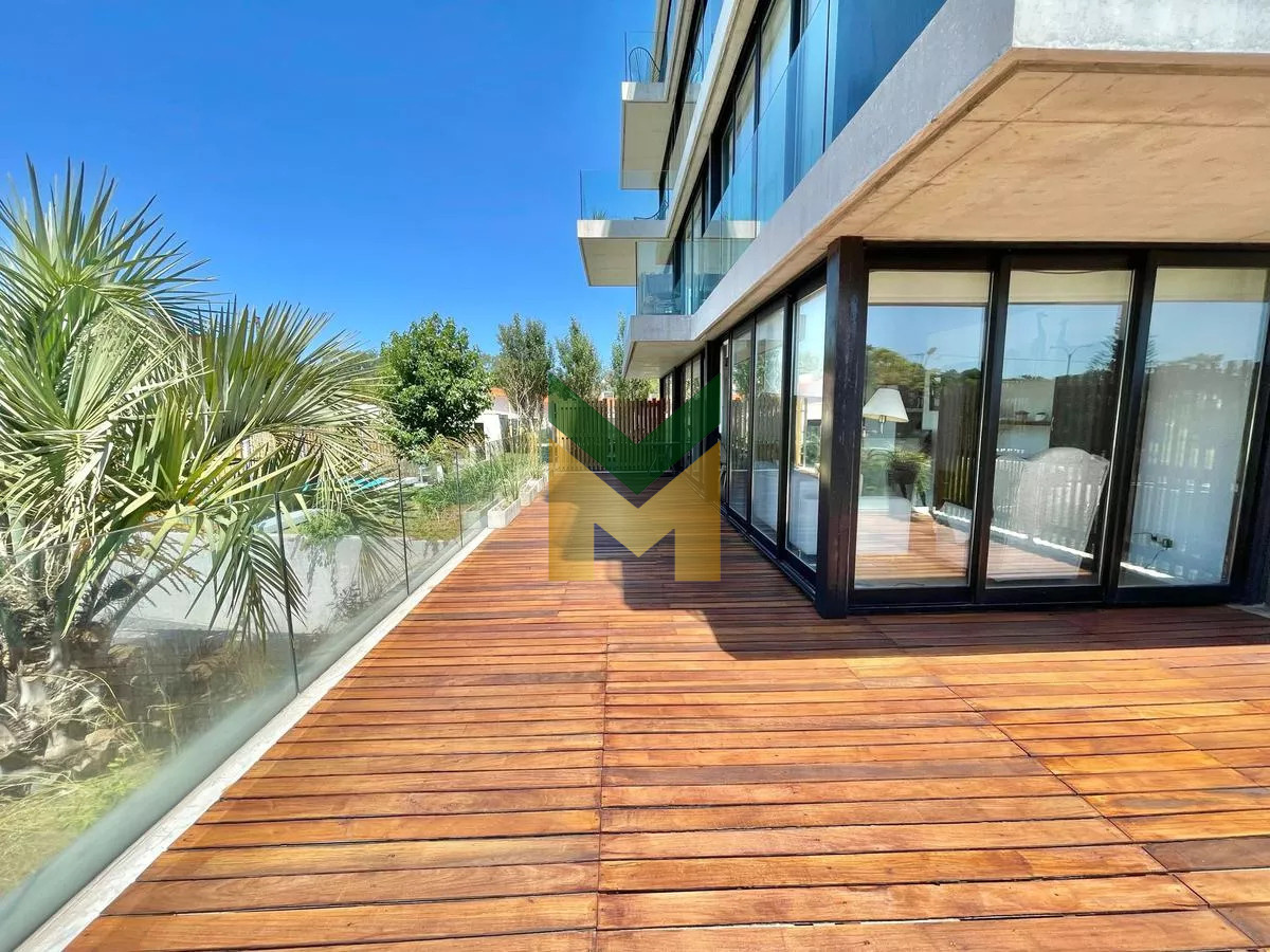 Apartamento ID.2315 - Apartamento en venta , 2 dormitorios, playa mansa, punta del este