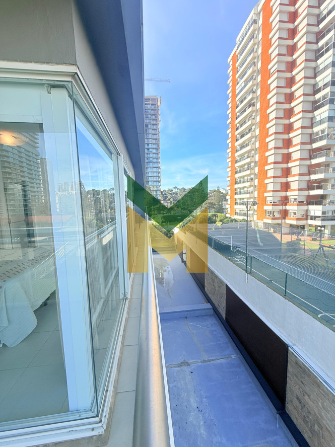 Apartamento ID.6831 - Apartamento en venta - 3 dormitorios Playa Brava
