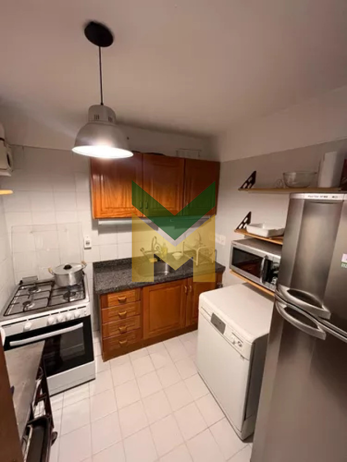 Apartamento ID.6109 - Alquiler de temporada - 2 dormitorios Playa Brava con parrillero a gas.