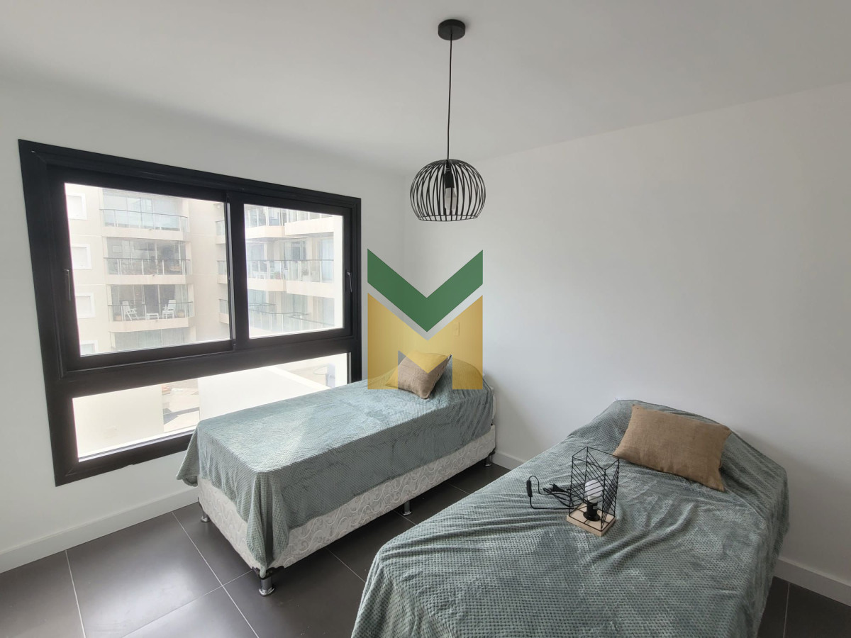 Apartamento ID.2140 - Apartamento en Venta, a estrenar, Primera fila Playa Brava - Punta del Este