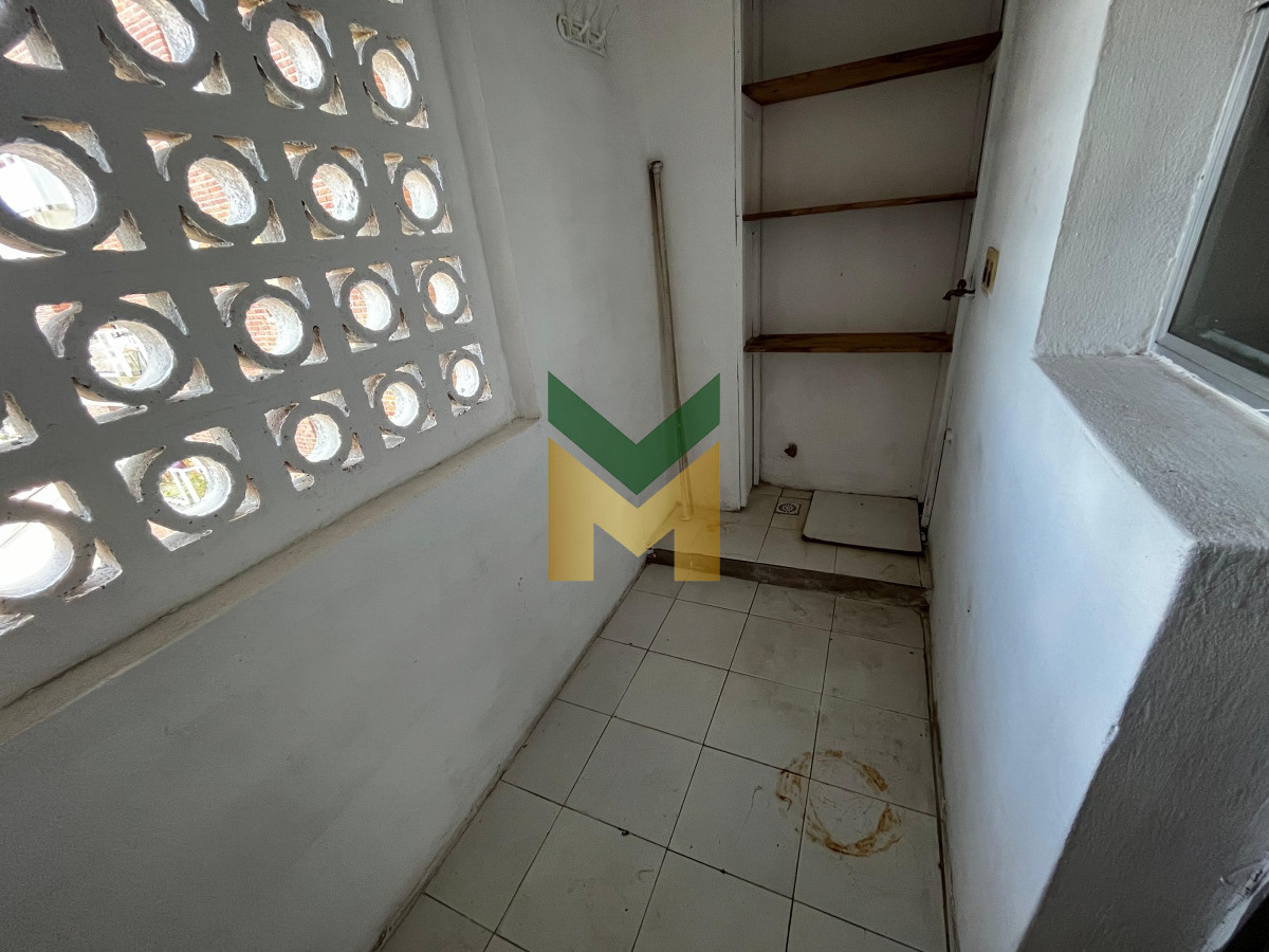 Apartamento ID.5721 - Apartamento en venta - 3 dormitorios Barrio Ipora.