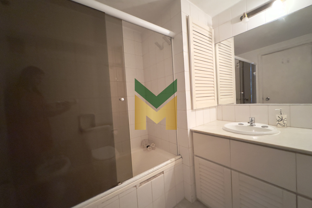 Apartamento ID.6724 - Apartamento en venta y alquiler anual - 3 dormitorios Punta Del Este 